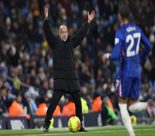 十四冬盛启,白晶莹执旗,展荣光,好博体育,好博体育官网,好博体育官方,好博体育下载