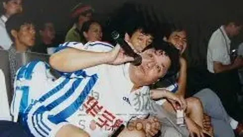 韩素希澄清无名指戒指传闻：系与朋友共同打造